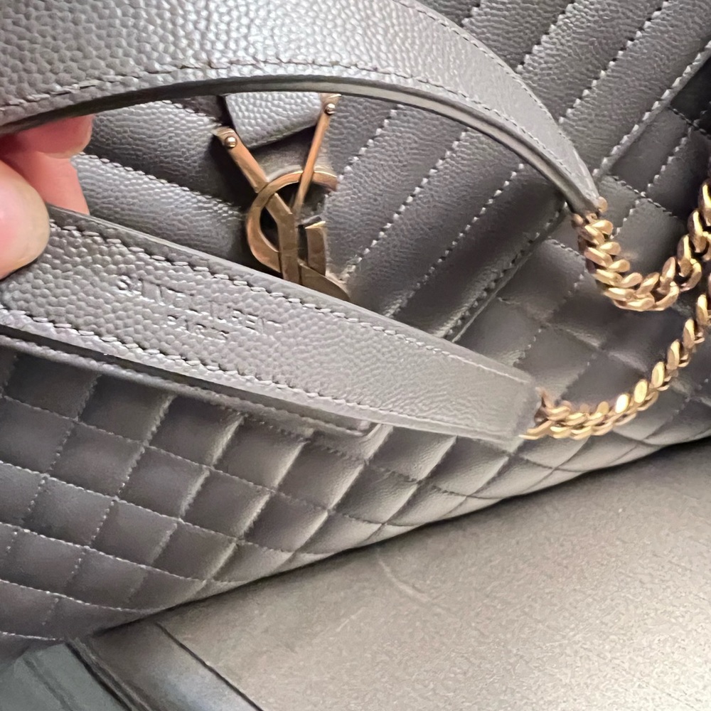 Ysl authentic envelope bag - Picture 2 of 11